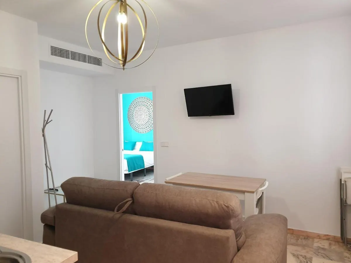 Hotel Y Apartamentos Dona Lola Seville