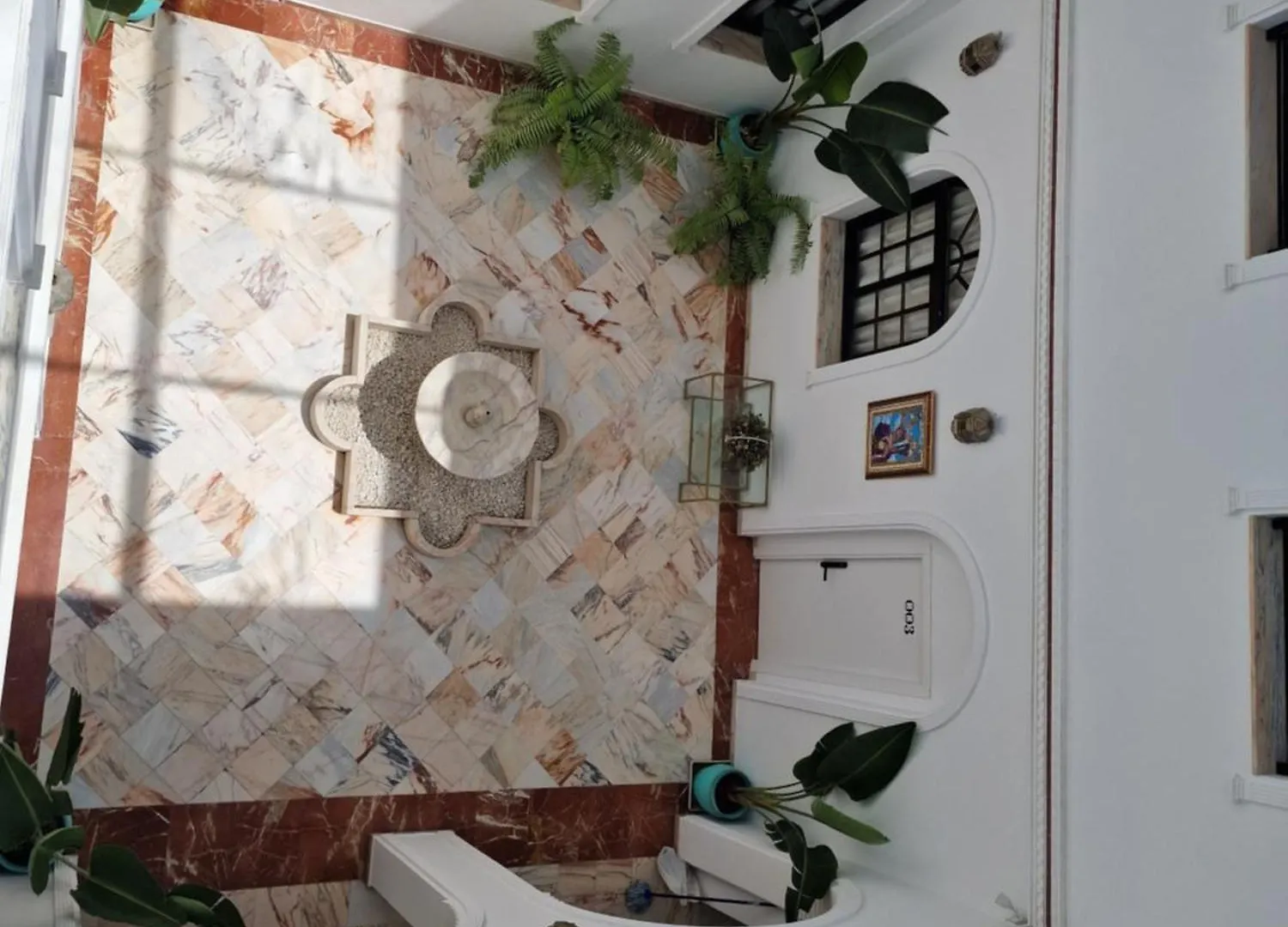 Hotel Y Apartamentos Dona Lola Seville 2*,