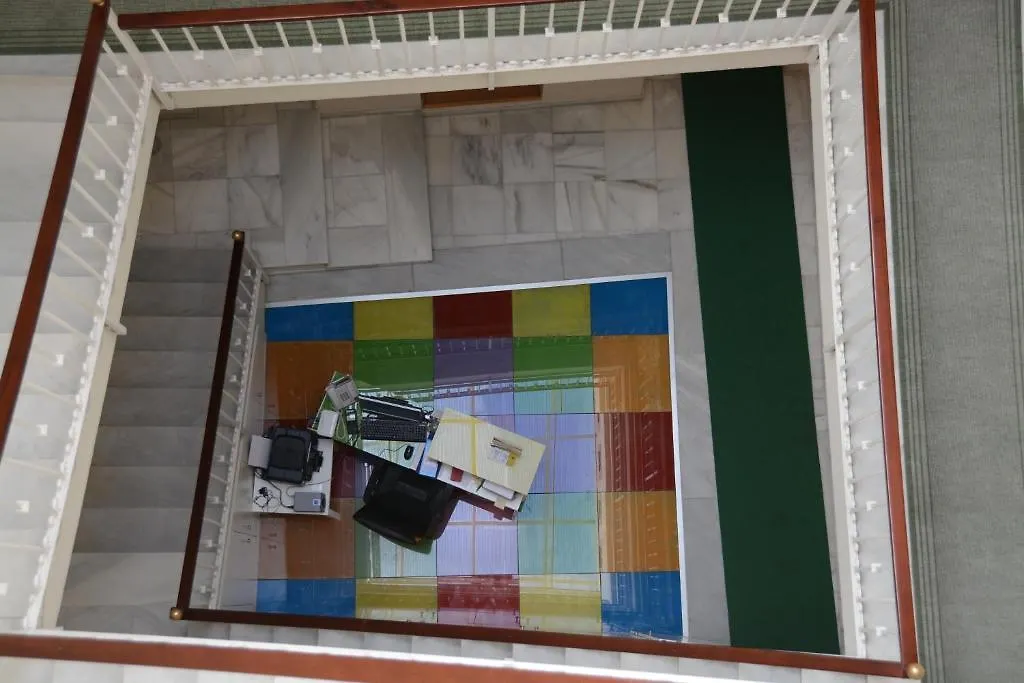 Hotel Y Apartamentos Dona Lola Seville